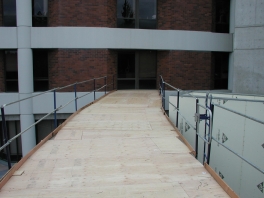 andersen-top-of-stocking-platform